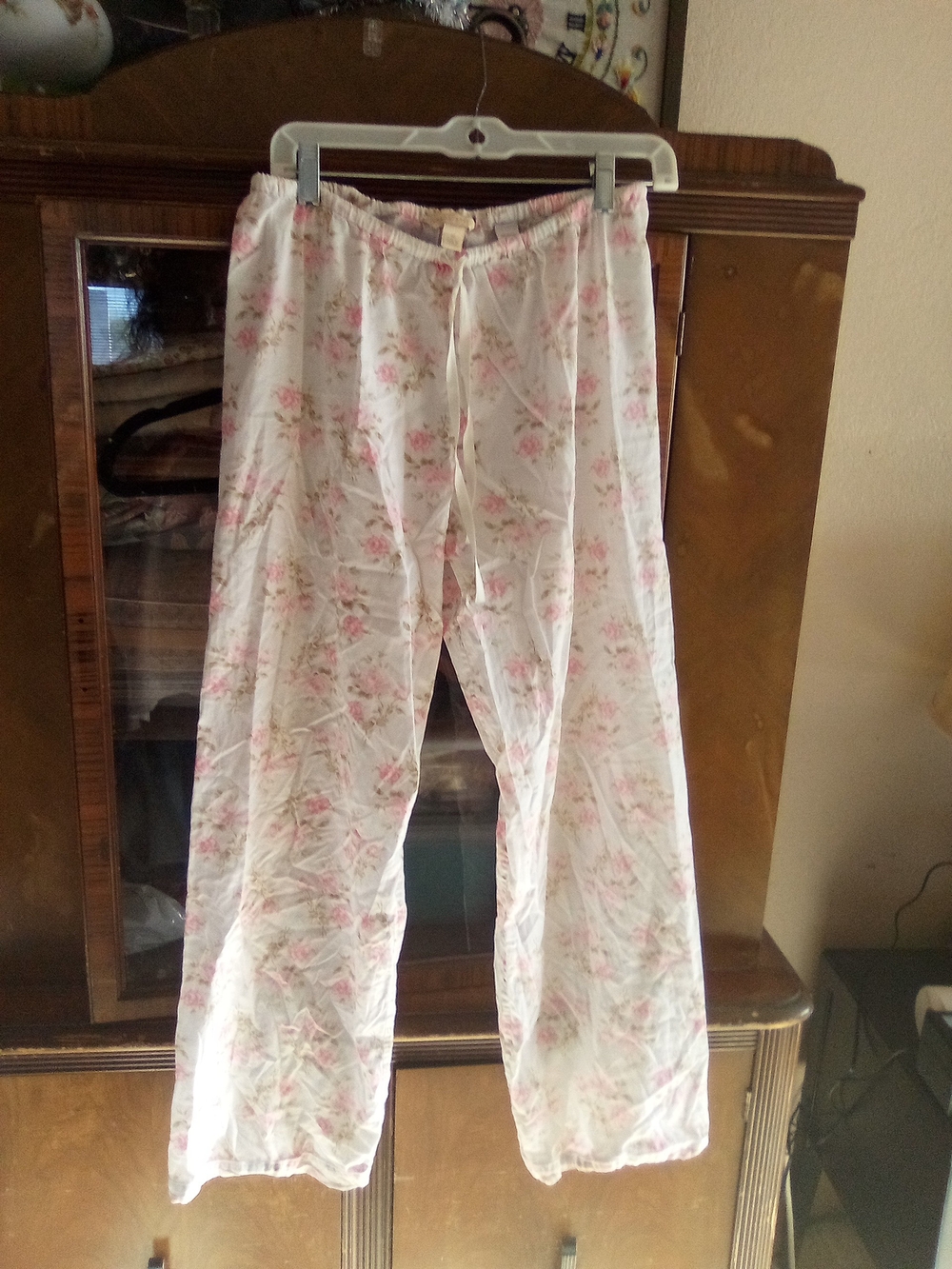 Shabby Pink Rose Lounge Pants Medium